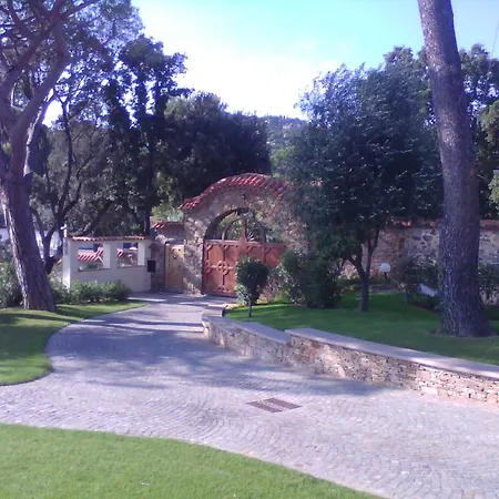 Pointe Alegre *