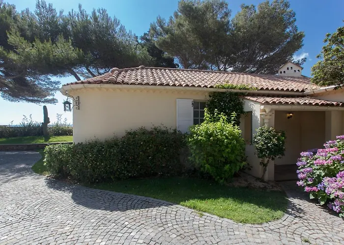 Pointe Alegre Villa *