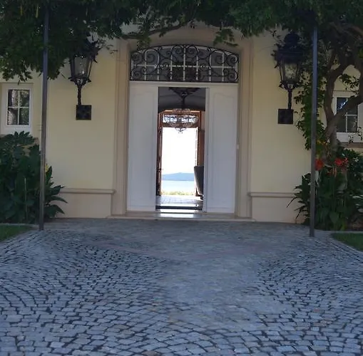 Pointe Alegre