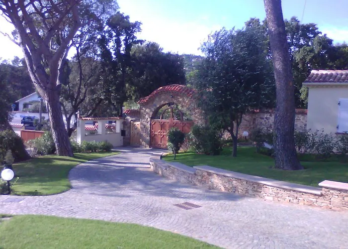 Pointe Alegre *