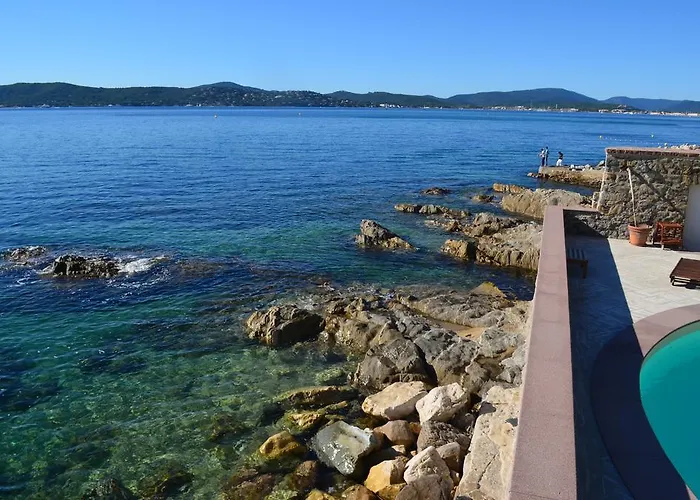 Pointe Alegre