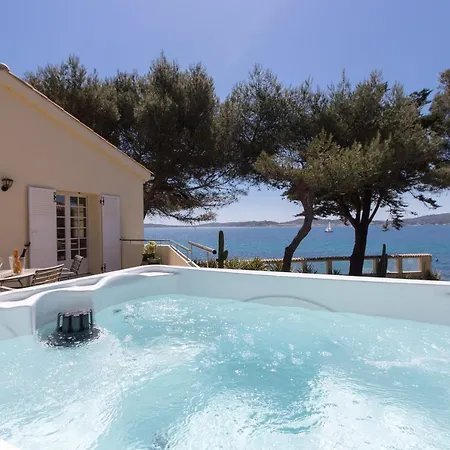 Pointe Alegre * グリモー